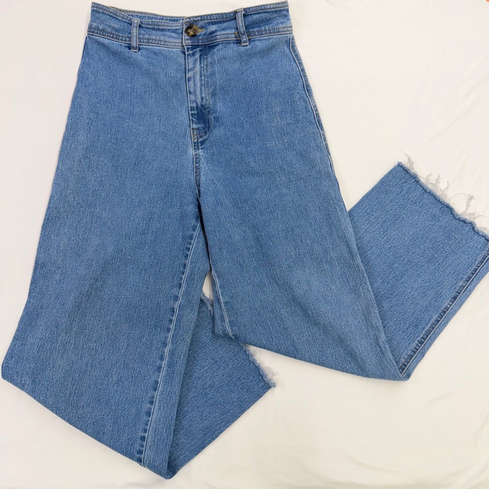 H&M Womens High Waist Wide Leg Raw Hem Jeans Medium Wash Blue Size 6